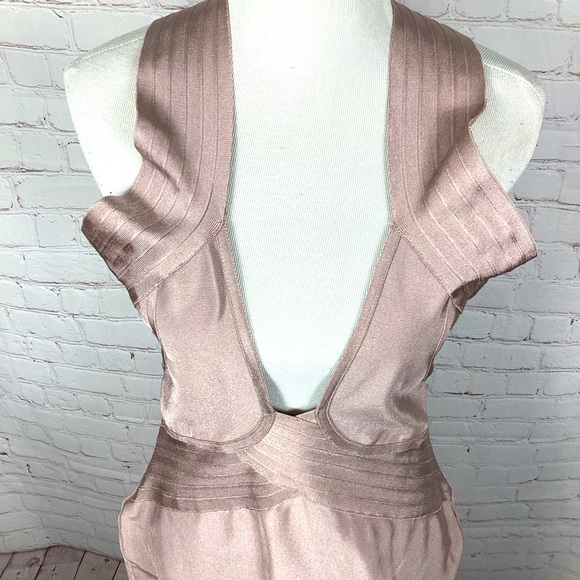 NWT MISSGUIDED Bandage Bodycon Panelled Front Plunge MIDI Dress Mauve Size 12 - Picture 3 of 11